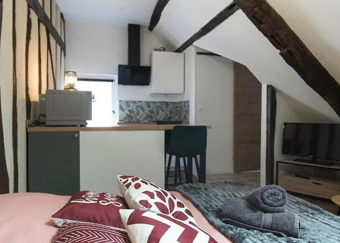 Hyper Center Of * טור