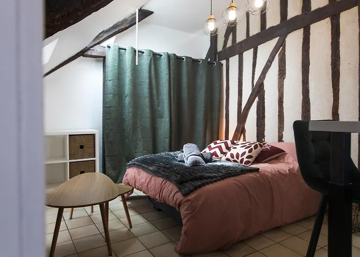 Hyper Center Of * טור